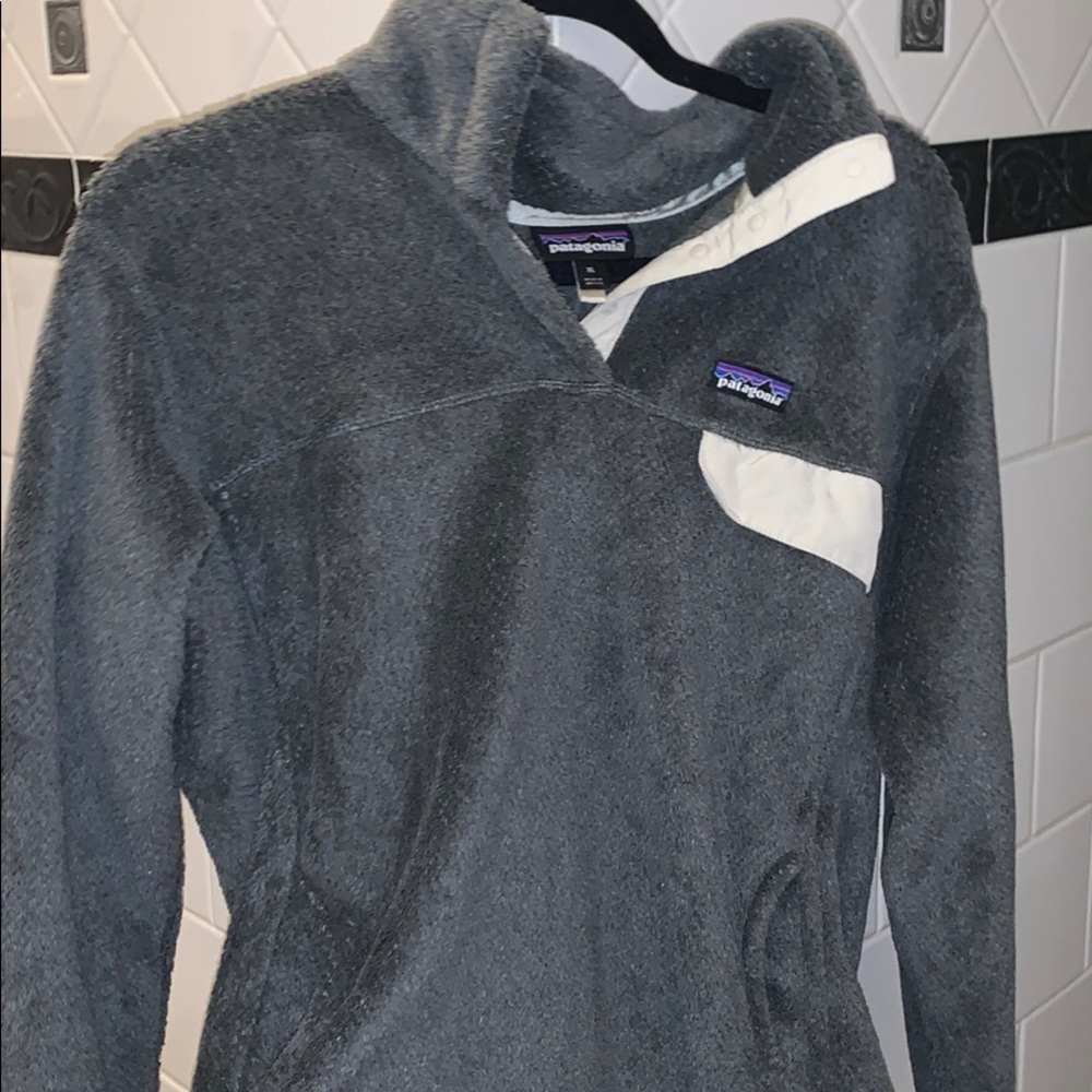 Grey Patagonia Sweatshirt